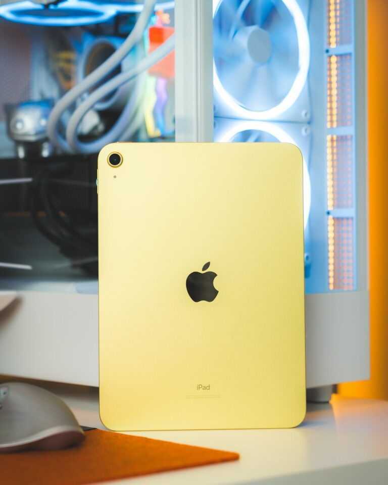 ipad 11 żółty