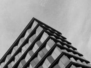 Automatyka budynkowa w nowoczesnych biurowcach: trendy i wyzwania